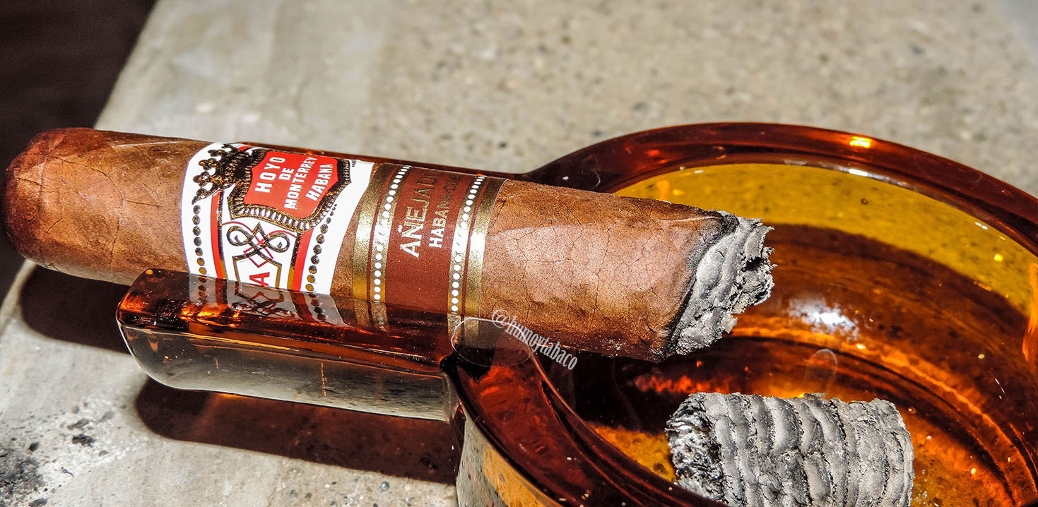 Hoyo de Monterrey - No 4 04