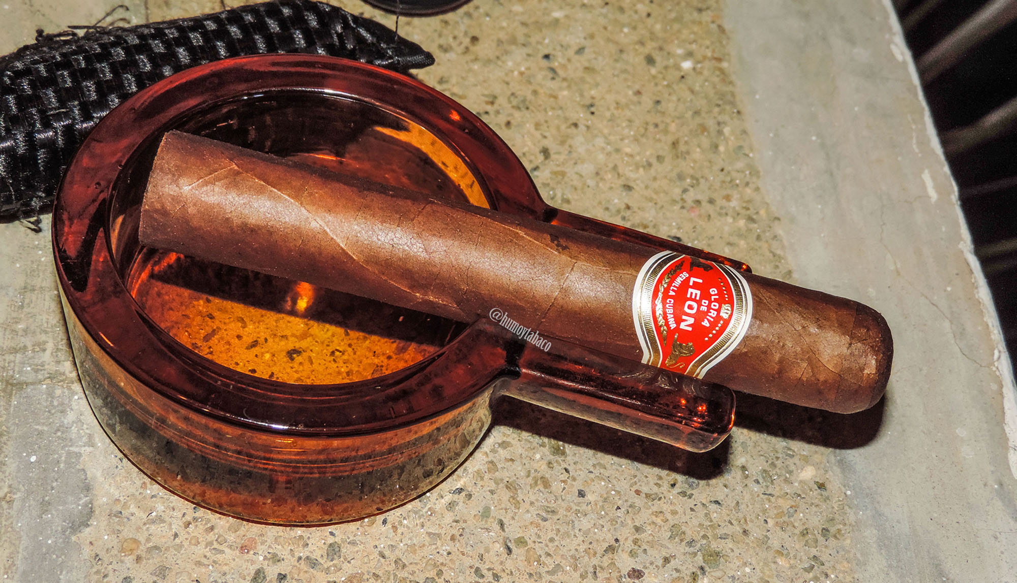 Curivari - Gloria de Leon 01