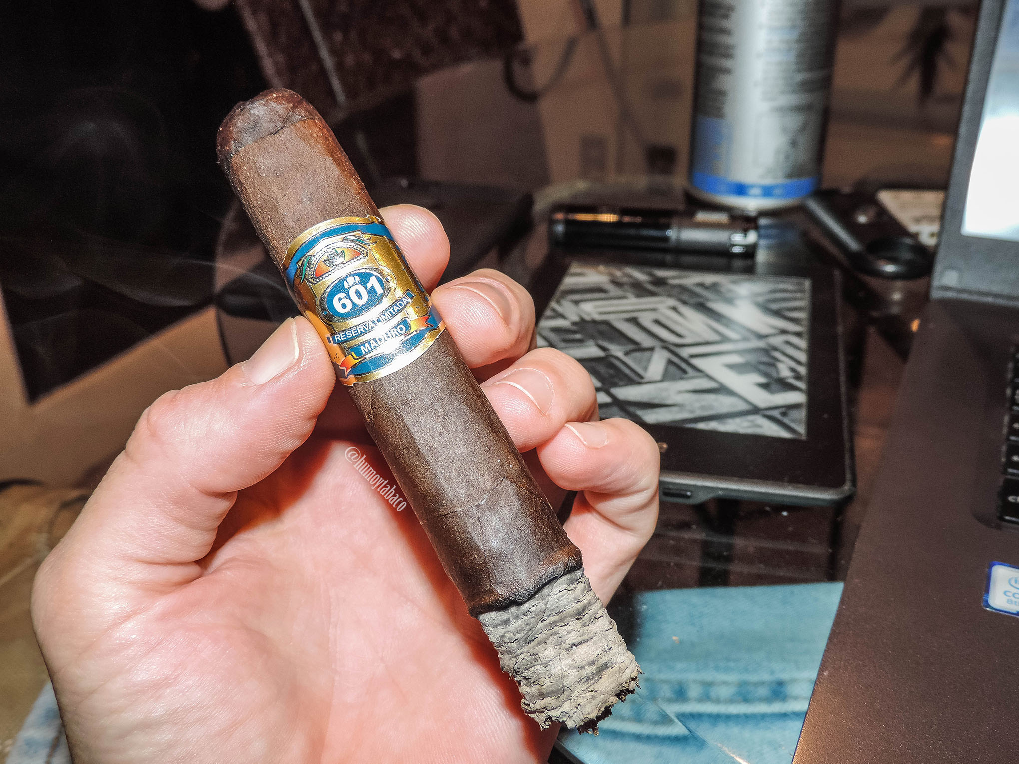 601 - Blue Label Maduro 03