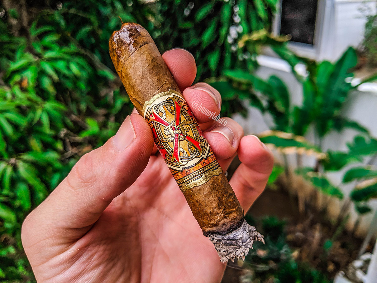 Arturo Fuente - Opus X Doble Corona 05