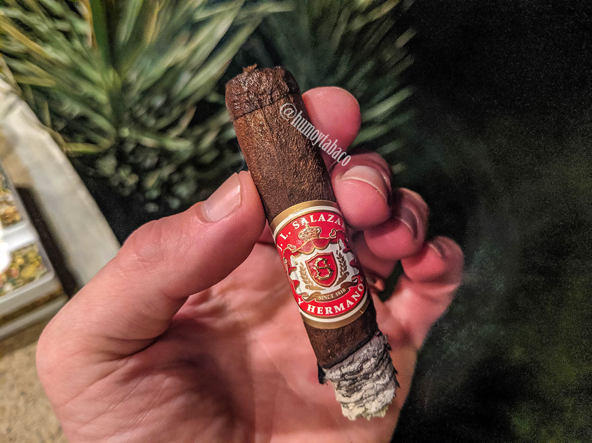 J.L. Salazar y Hermanos - Reserva Especiales Maduro 05