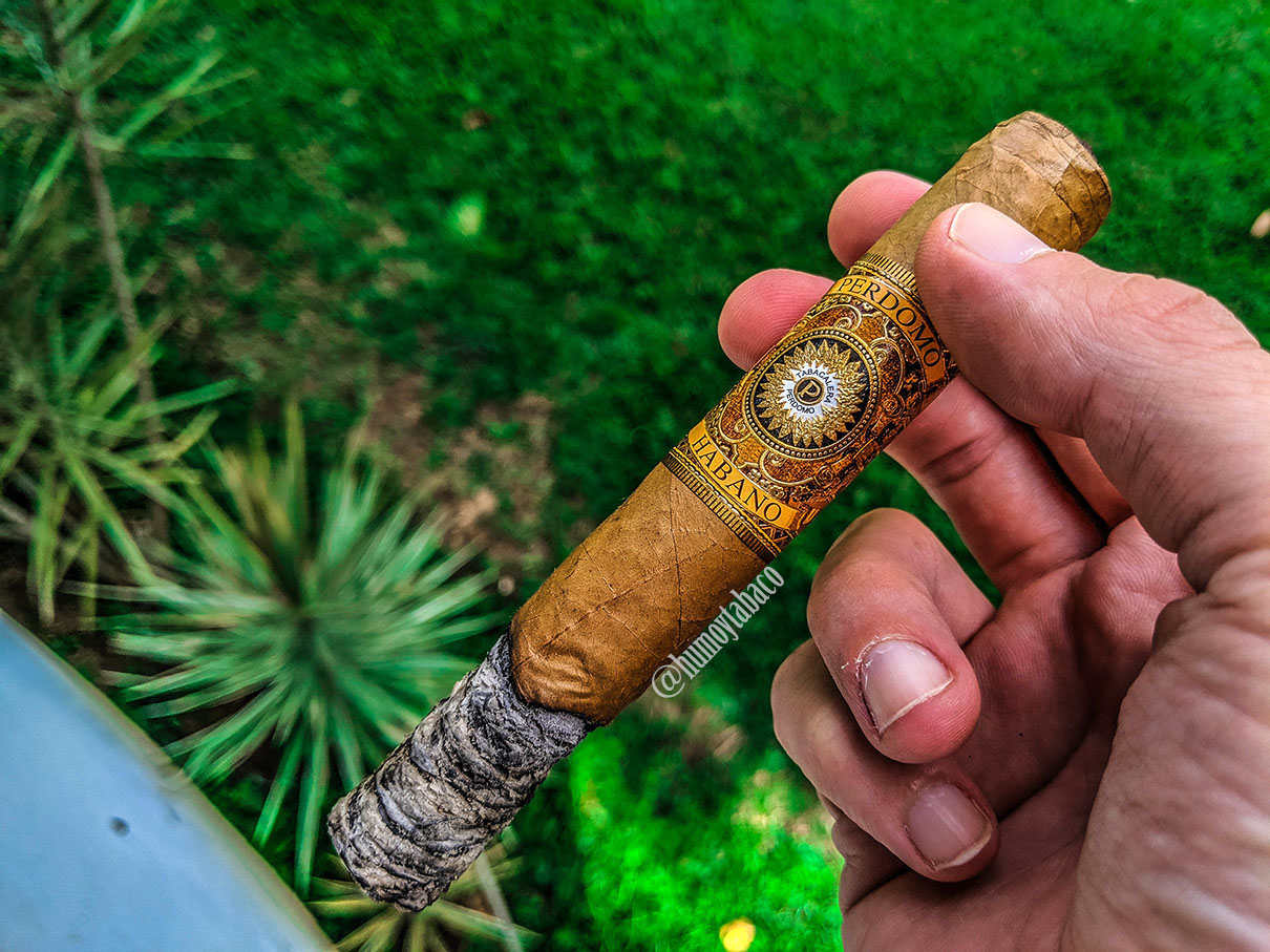 Perdomo - Habano Bourbon Barrel-Aged Connecticut Gordo 04