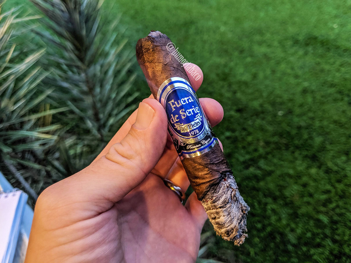 Fuera de Serie - Maduro 05