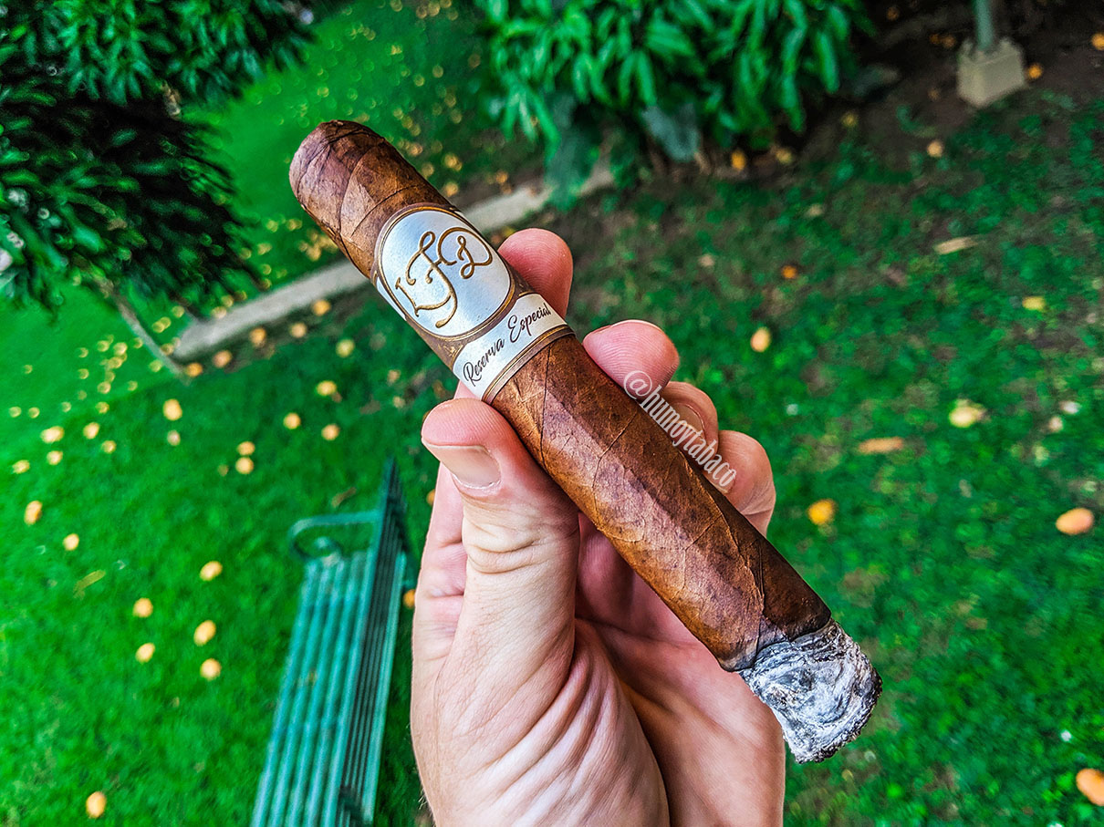 La Flor Dominicana - Reserva Especial 02