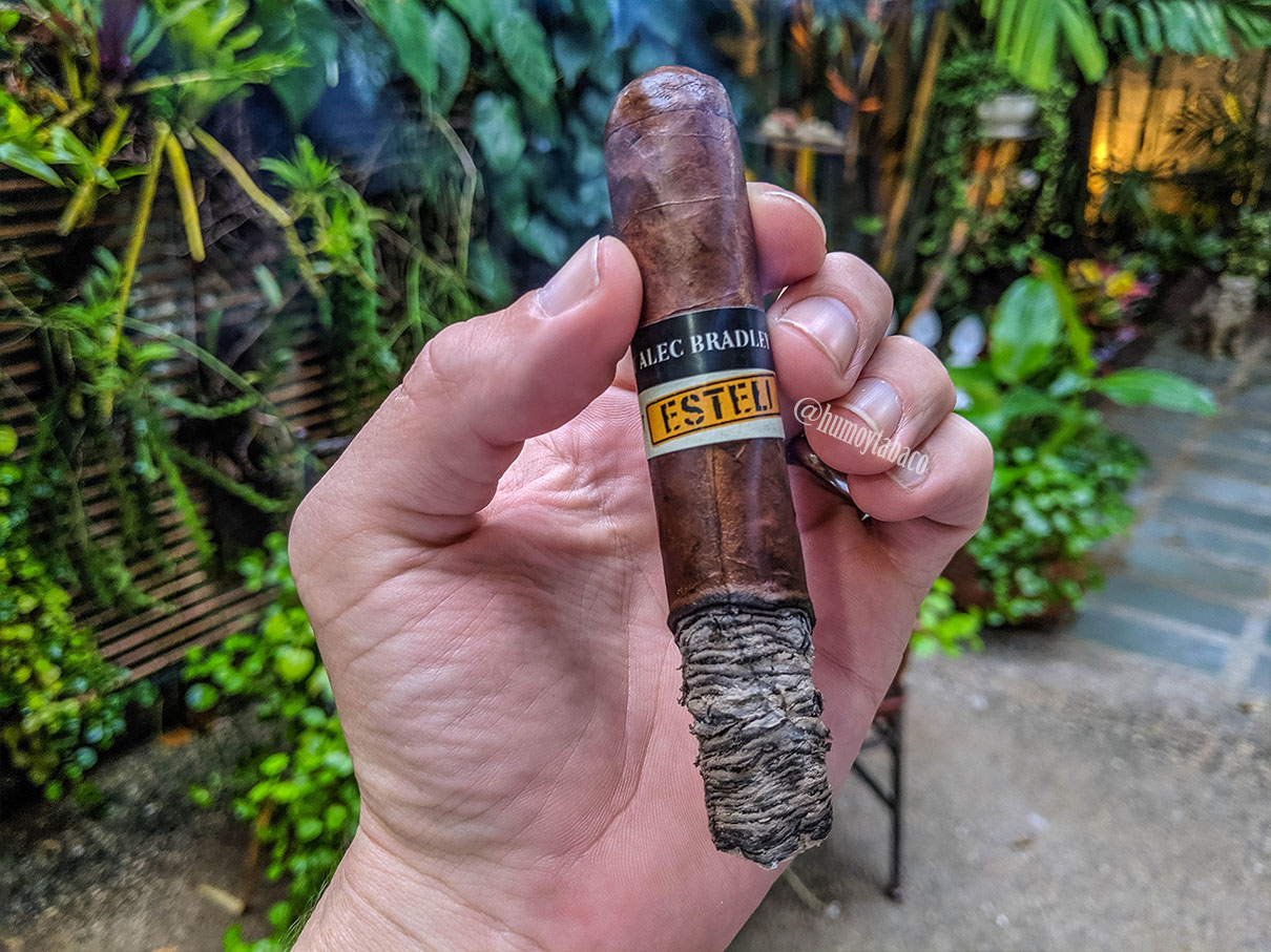 Alec Bradley - Black Market Estelí 03