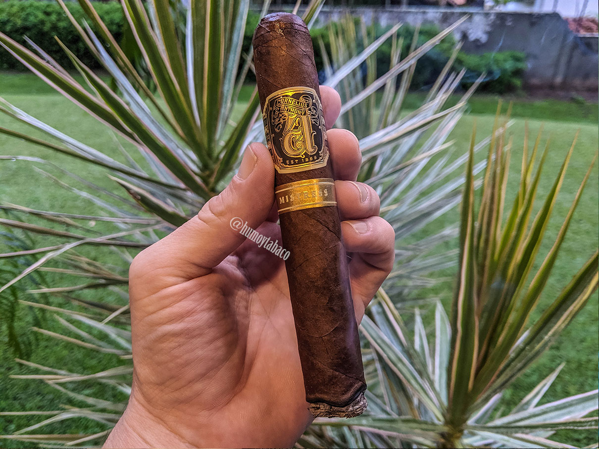 Cornelius & Anthony - The Mistress 02