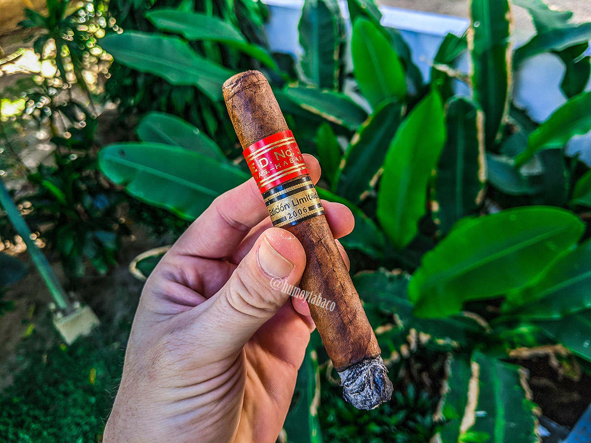 Partagas - Serie D No. 3 EL 2006 02
