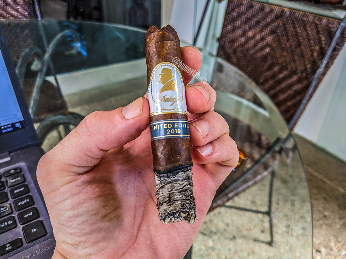 Davidoff - Winston Churchill LE 2019 The Traveller 04