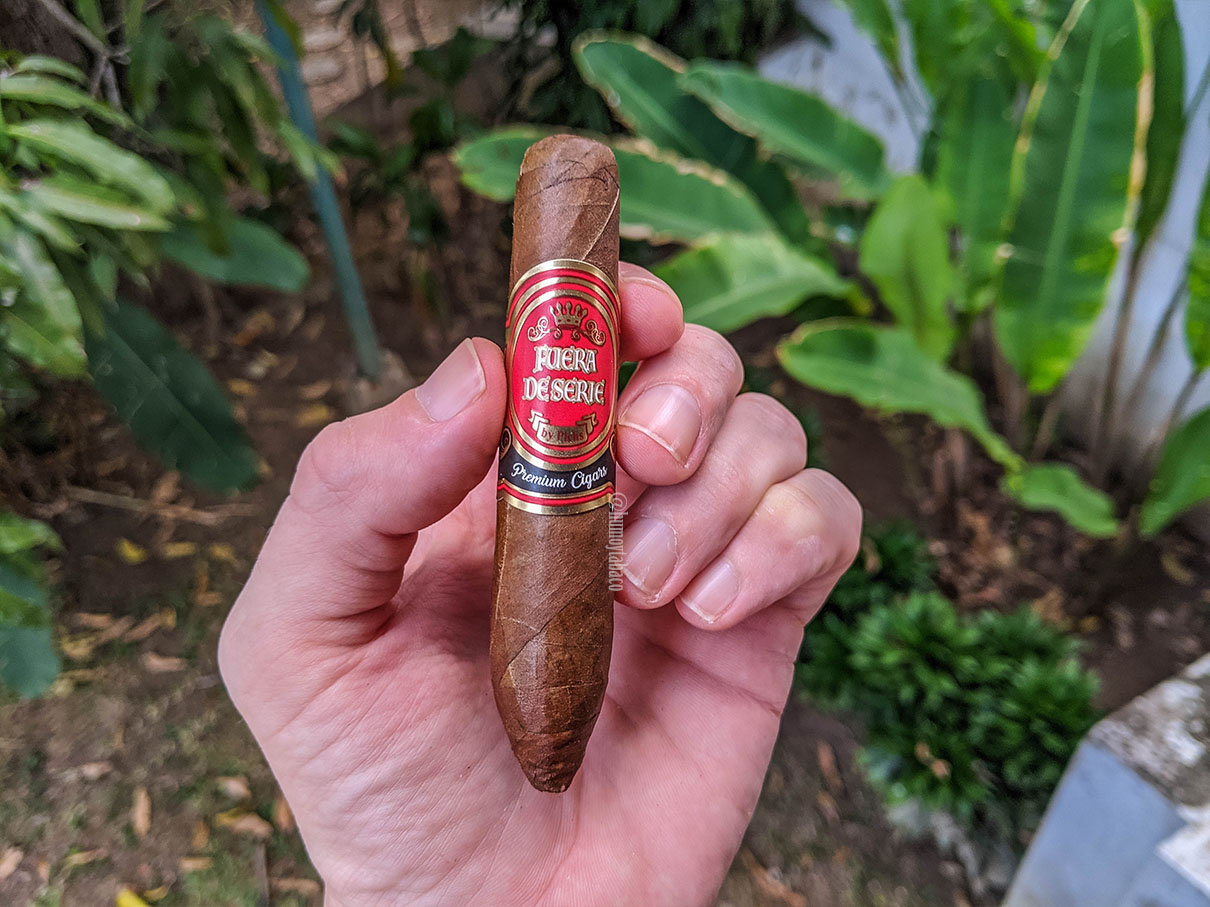 Fuera de Serie Habano Short 01