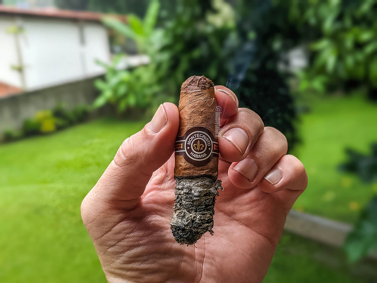 Montecristo – Petit No. 2 – Humo y Tabaco