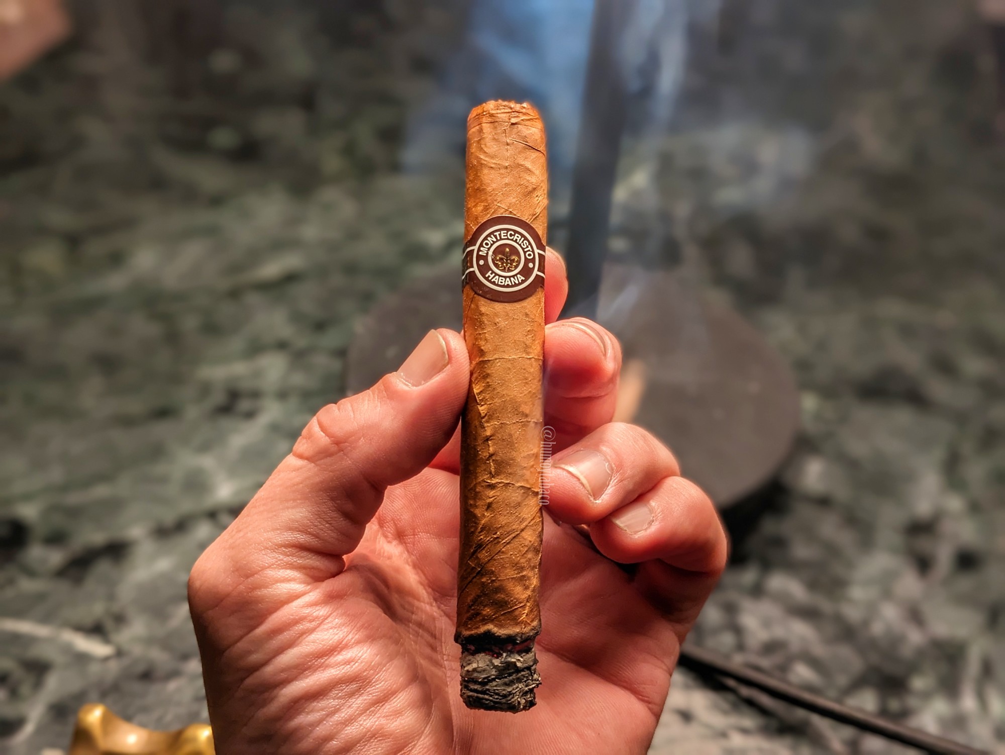 Montecristo – No. 4 – Humo y Tabaco