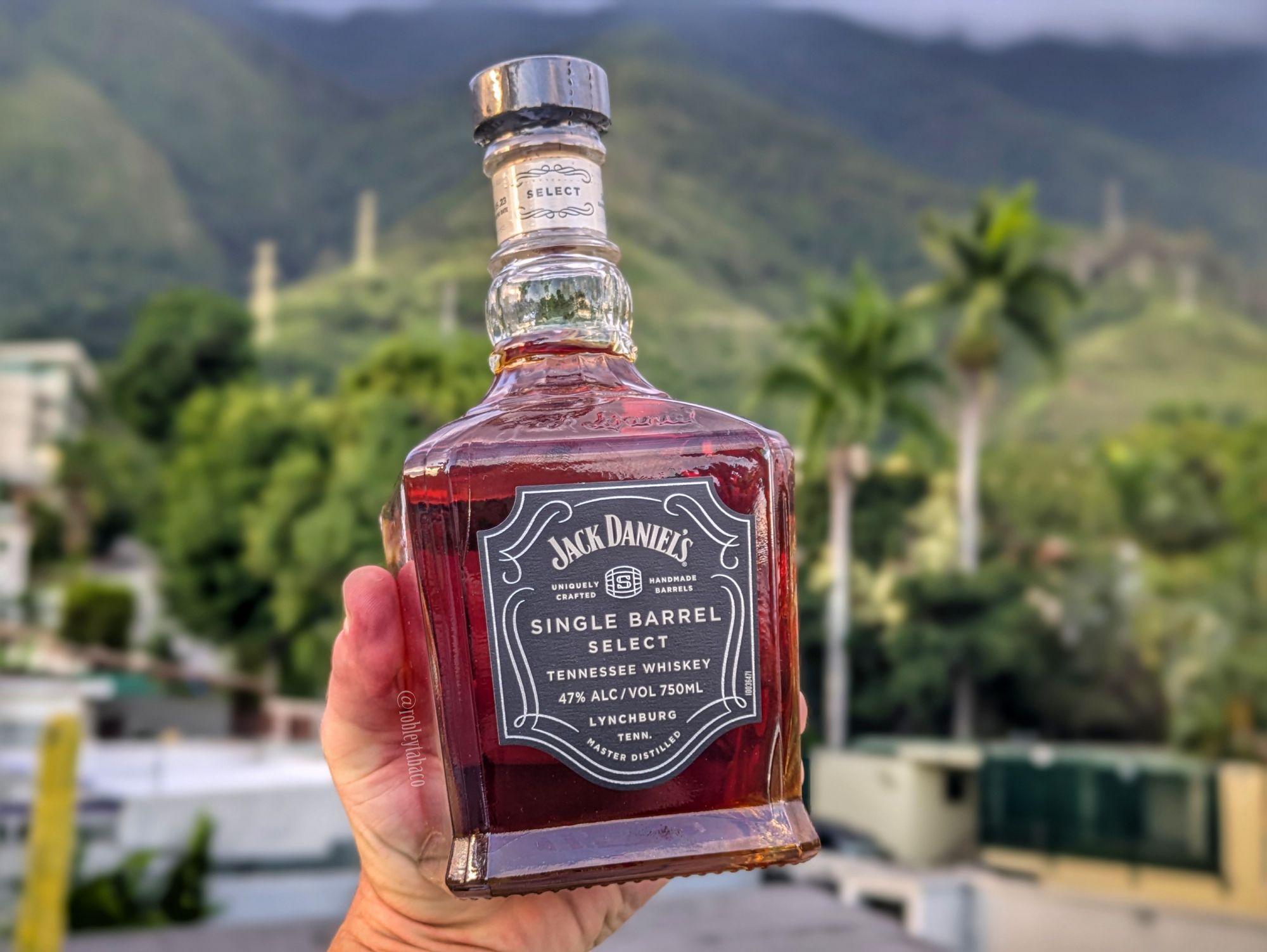 ウイスキー Jack Daniel's Single Barrel Select Whiskey: Jack Daniel's Single Barrel Select – Humo y Tabaco