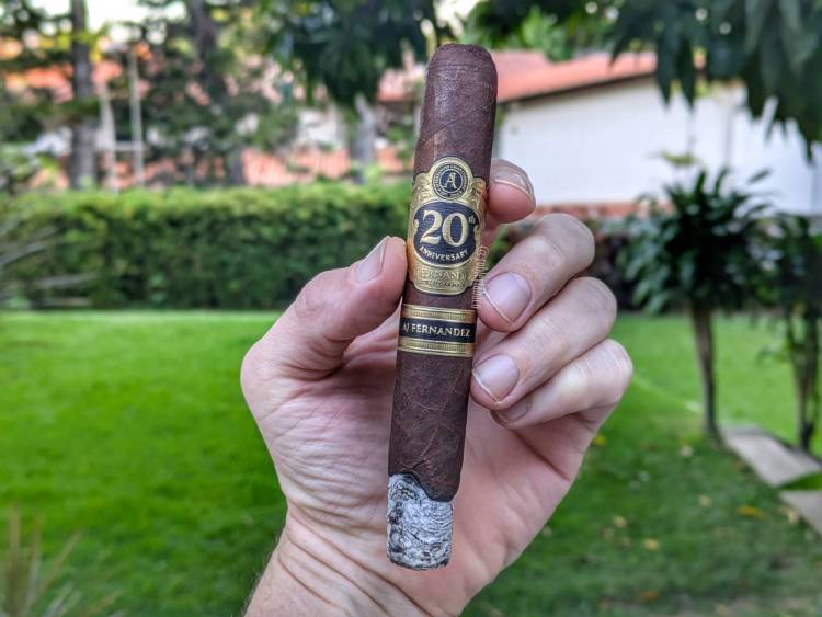 AJ Fernandez - 20th Anniversary (Toro) first third