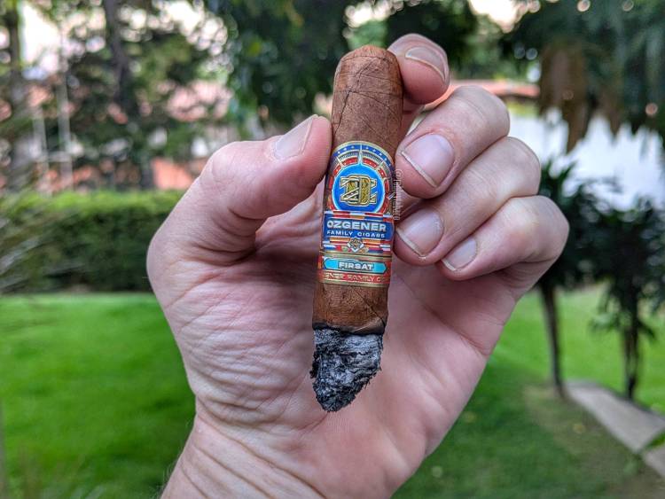 Ozgener - Firsat (Robusto) second third