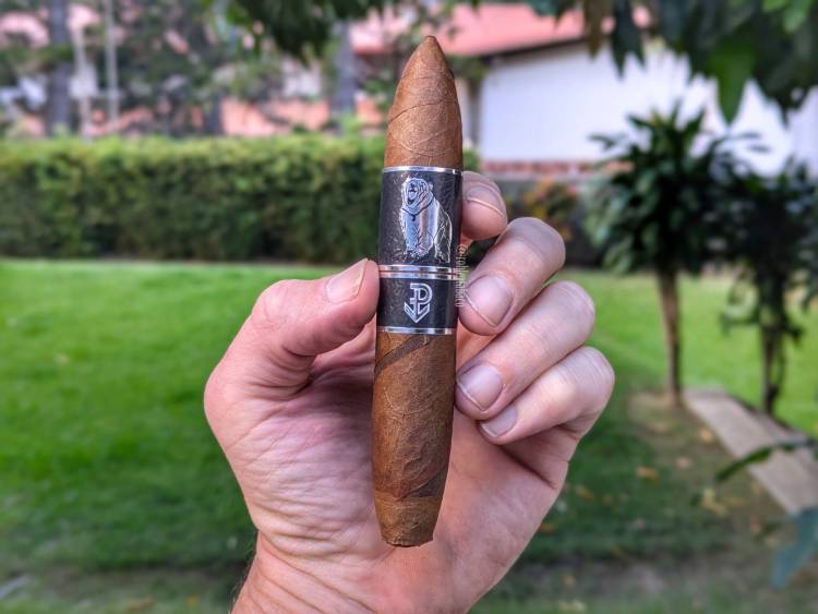 Powstanie War Bear cigar