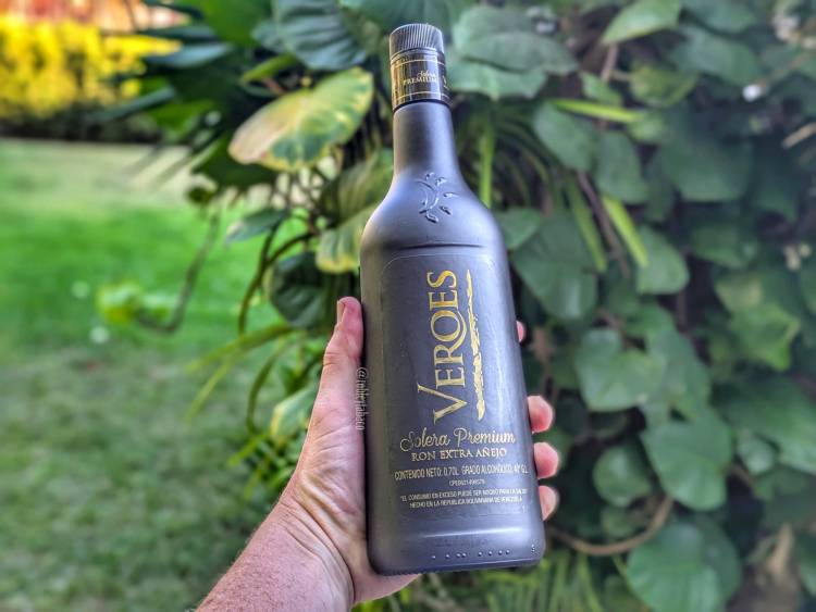 Veroes Solera Premium bottle
