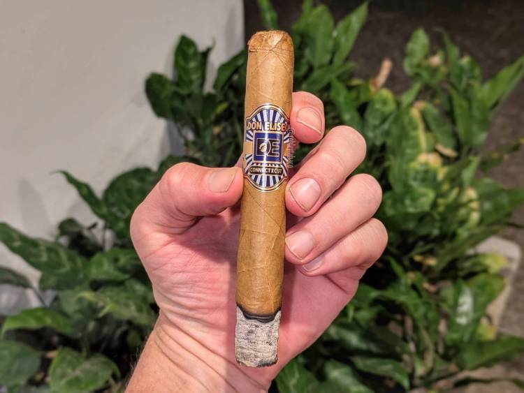 Don Eliseo - Connecticut (Toro) first third