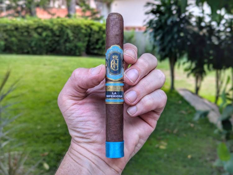 Crowned Heads - La Imperiosa (Corona Gorda) cigar