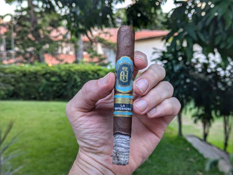Crowned Heads - La Imperiosa (Corona Gorda) first third